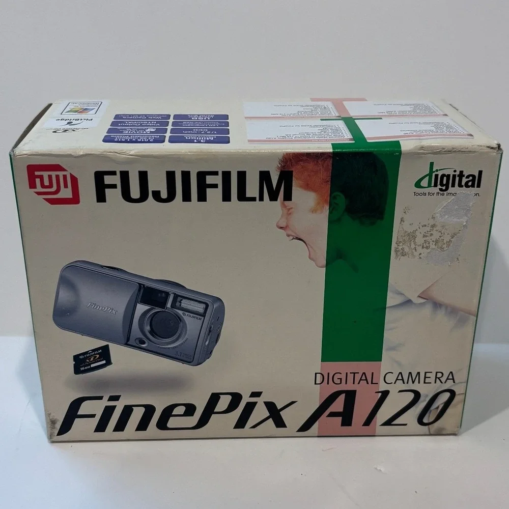 Fujifilm FinePix A120 Digital Camera 3.1MP Silver Point & Shoot Vintage Boxed